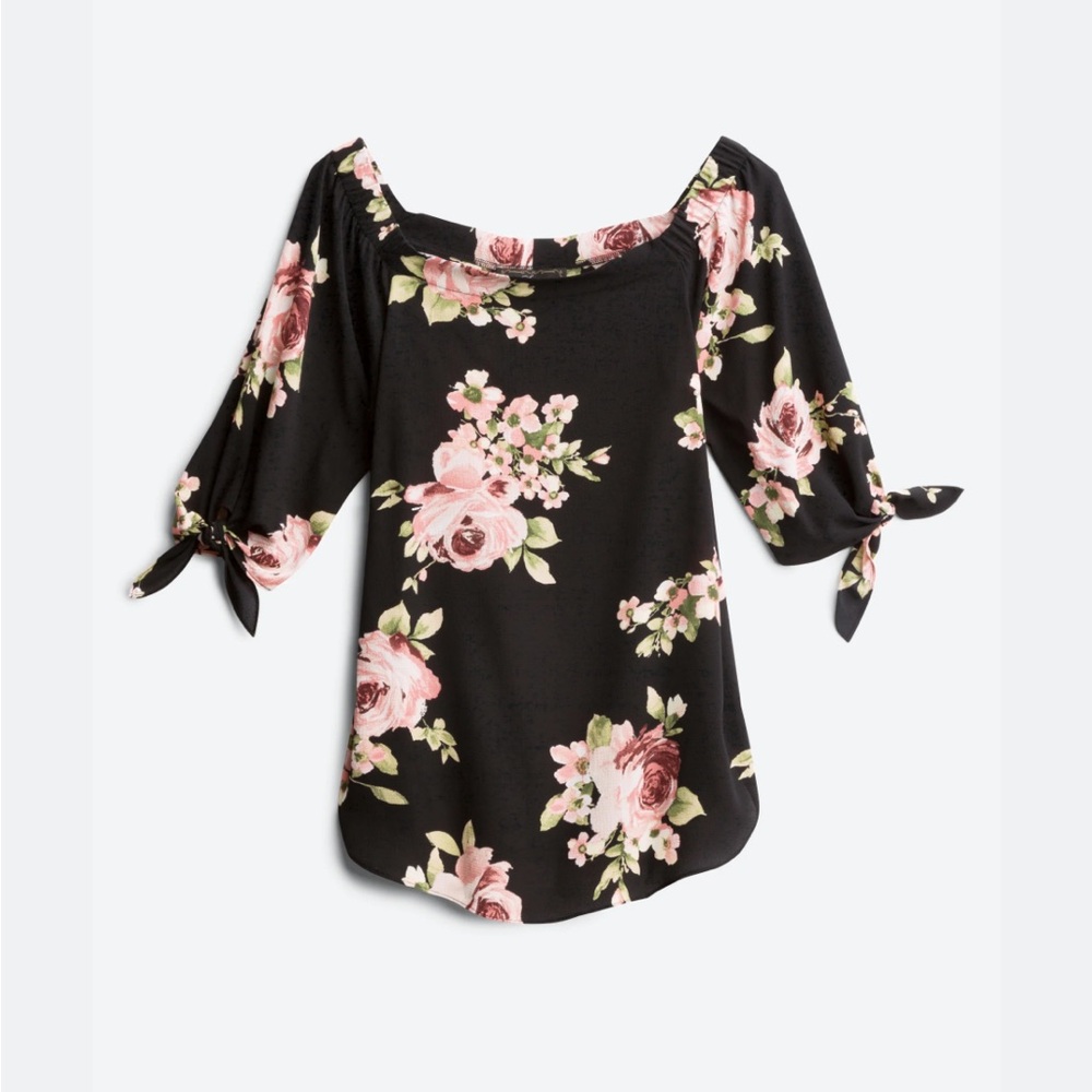 STATUS “Grassley” off the shoulder blouse